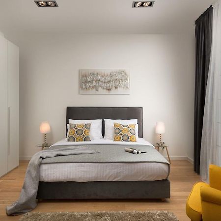Carducci Apartment - Center Pula Extérieur photo