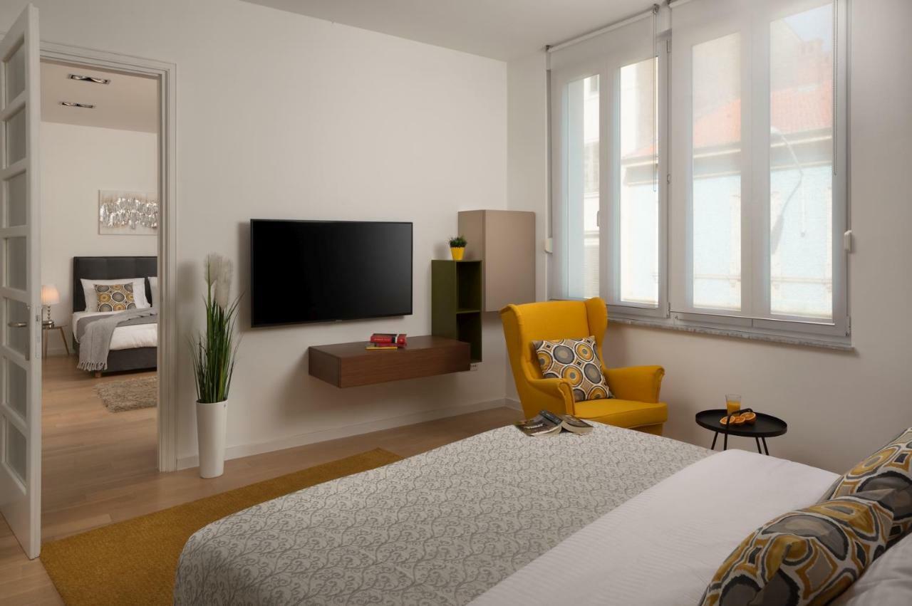 Carducci Apartment - Center Pula Extérieur photo
