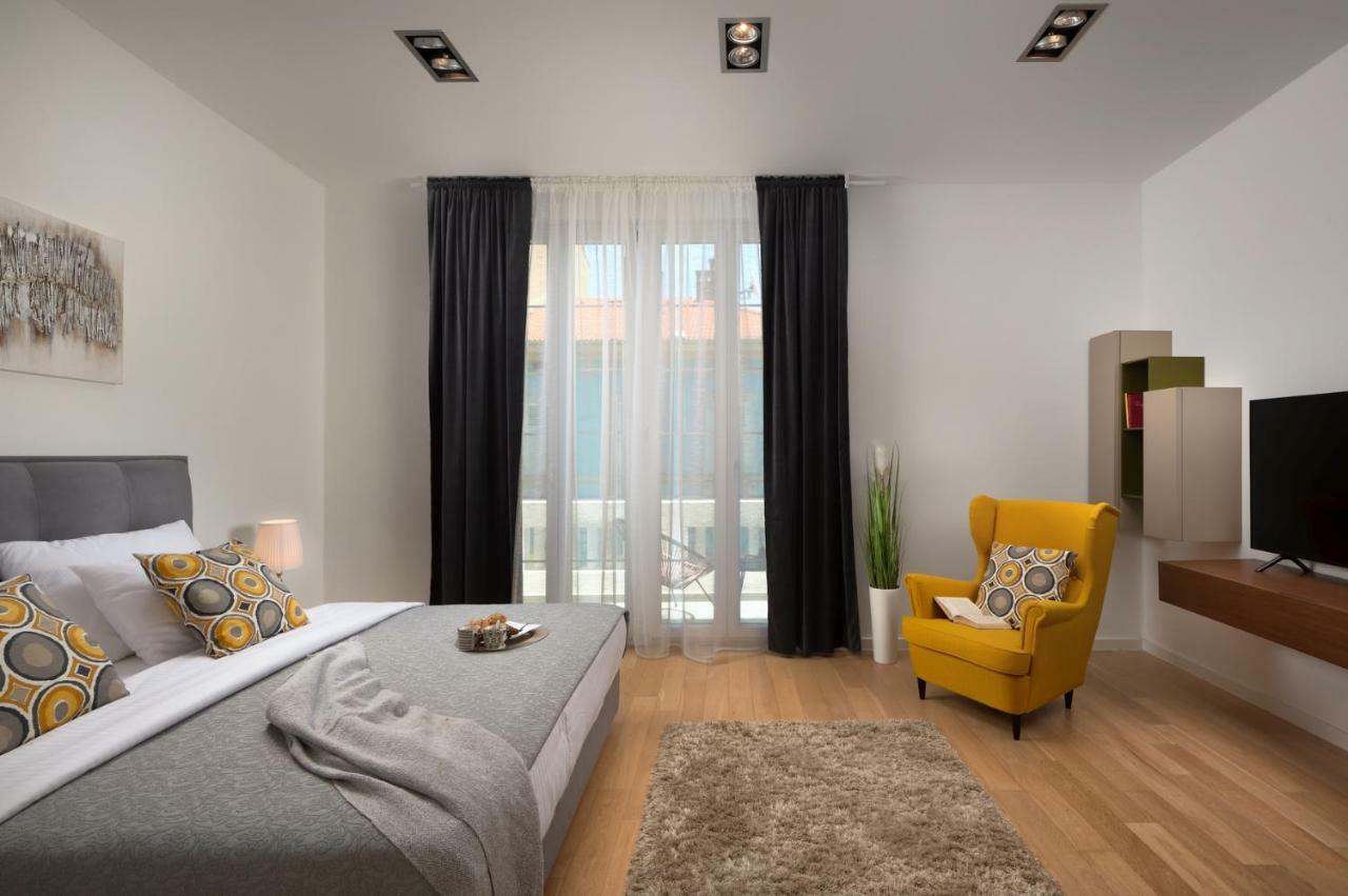 Carducci Apartment - Center Pula Extérieur photo